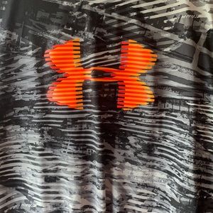 Under Armour Tshirt